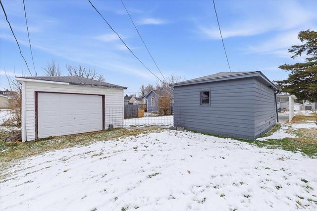 2324 S 9TH Street, Council Bluffs, IA 51501