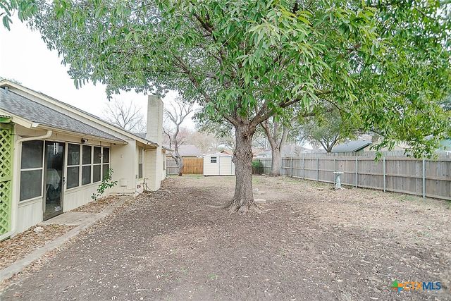 1551 Willow Creek Road, Seguin, TX 78155