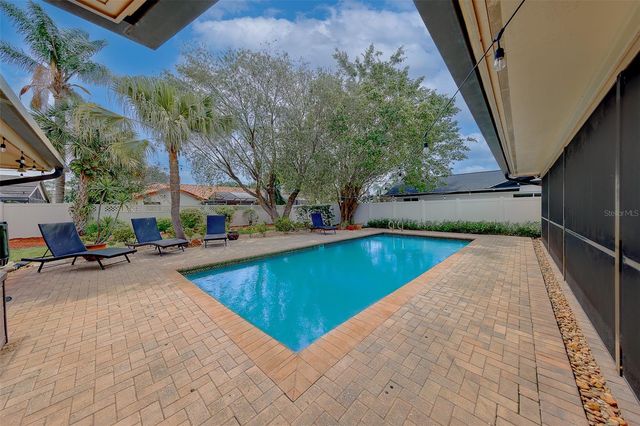 4119 CROSSWATER DRIVE, Tampa, FL 33615