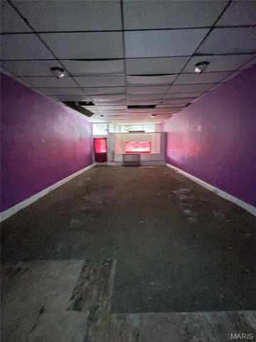 7427 S Broadway, St Louis, MO 63111
