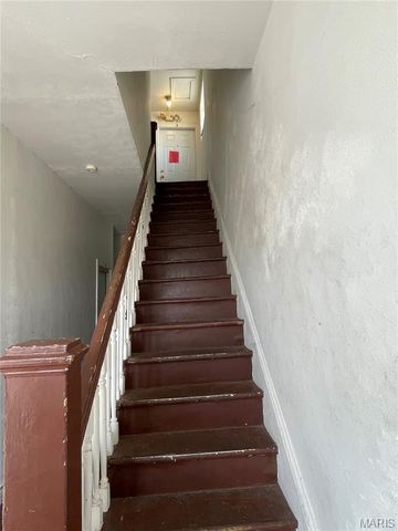 7427 S Broadway, St Louis, MO 63111