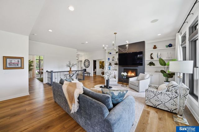 8433 Augusta Drive, Lincoln, NE 68526