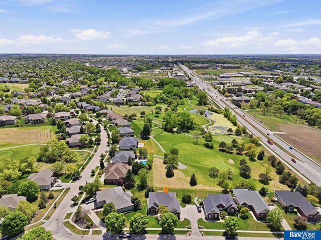 8433 Augusta Drive, Lincoln, NE 68526