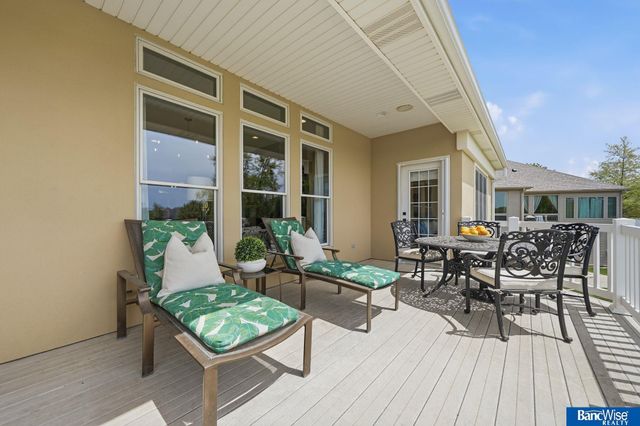 8433 Augusta Drive, Lincoln, NE 68526