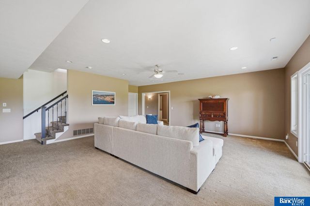 8433 Augusta Drive, Lincoln, NE 68526