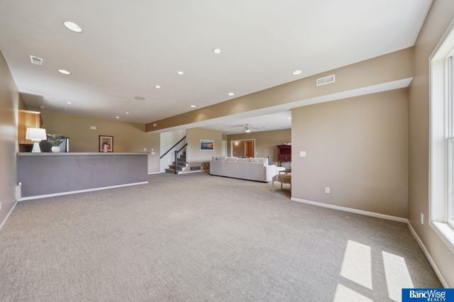 8433 Augusta Drive, Lincoln, NE 68526