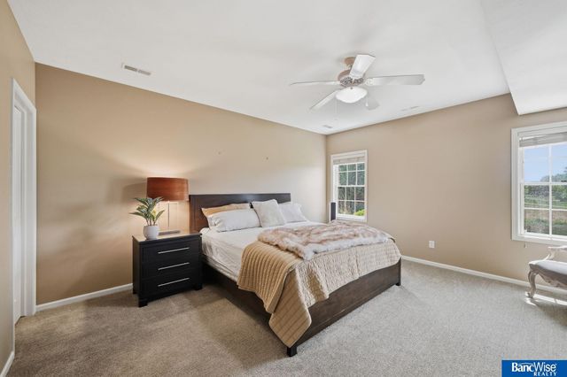 8433 Augusta Drive, Lincoln, NE 68526