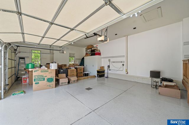 8433 Augusta Drive, Lincoln, NE 68526