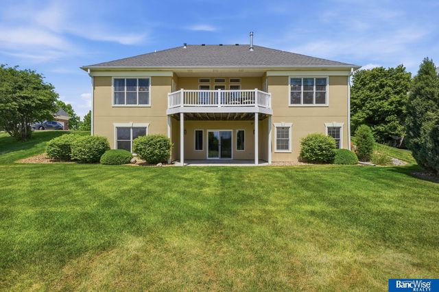 8433 Augusta Drive, Lincoln, NE 68526