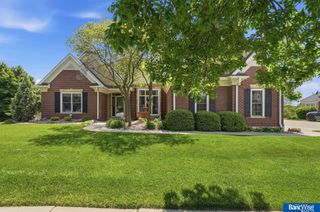 8433 Augusta Drive, Lincoln, NE 68526