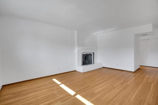 239 Sierra Court, Martinez, CA 94553