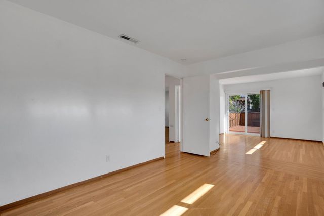 239 Sierra Court, Martinez, CA 94553