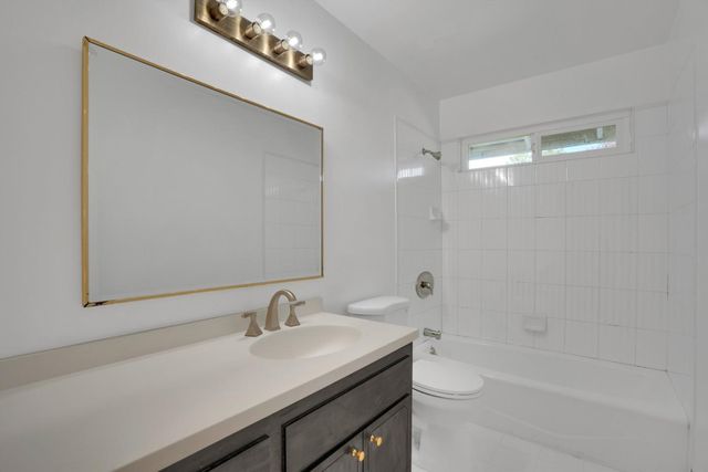 239 Sierra Court, Martinez, CA 94553