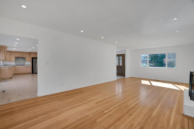 239 Sierra Court, Martinez, CA 94553