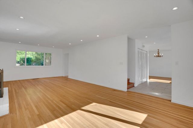 239 Sierra Court, Martinez, CA 94553