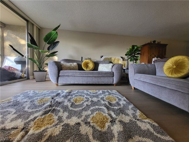 750 South Royal Crest Circle 342, Las Vegas, NV 89169