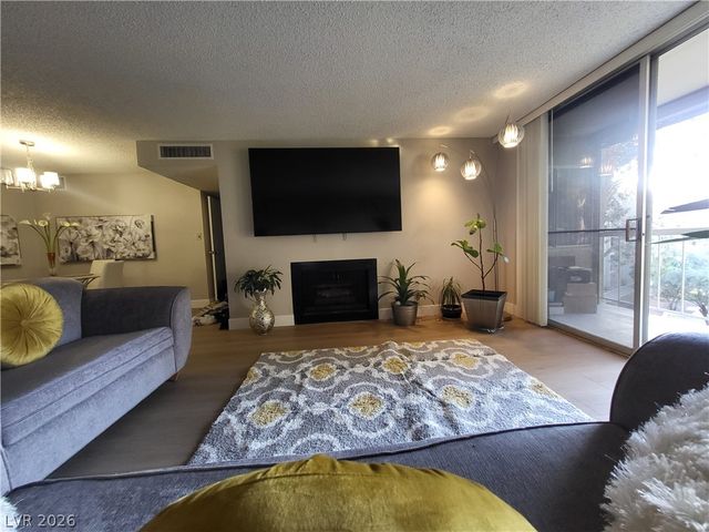 750 South Royal Crest Circle 342, Las Vegas, NV 89169