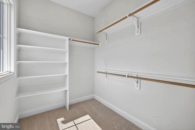 608 ROBERTS DR NW, Vienna, VA 22180
