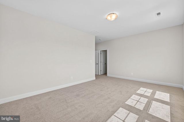 608 ROBERTS DR NW, Vienna, VA 22180