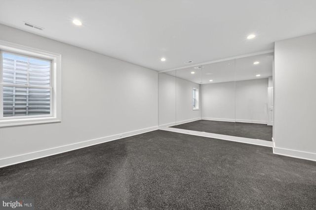 608 ROBERTS DR NW, Vienna, VA 22180