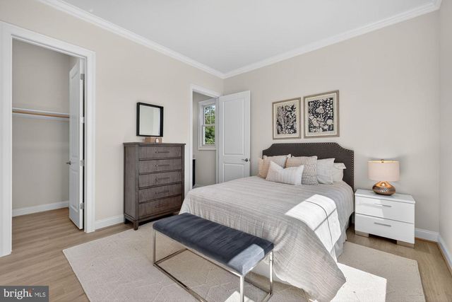 608 ROBERTS DR NW, Vienna, VA 22180