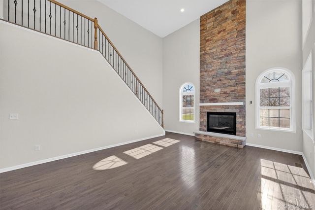 65 Fenton Way, Hopewell Junction, NY 12533