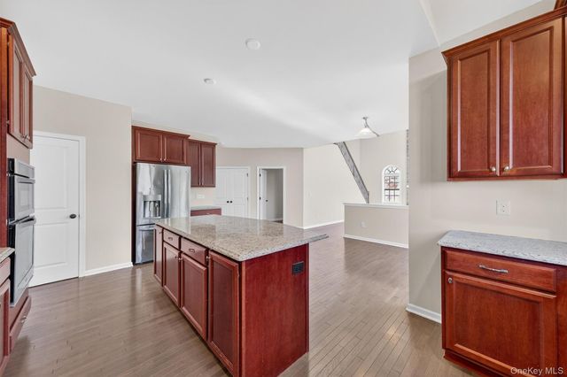 65 Fenton Way, Hopewell Junction, NY 12533