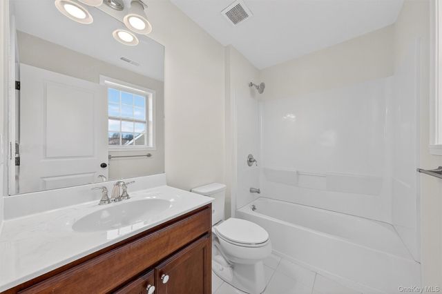 65 Fenton Way, Hopewell Junction, NY 12533