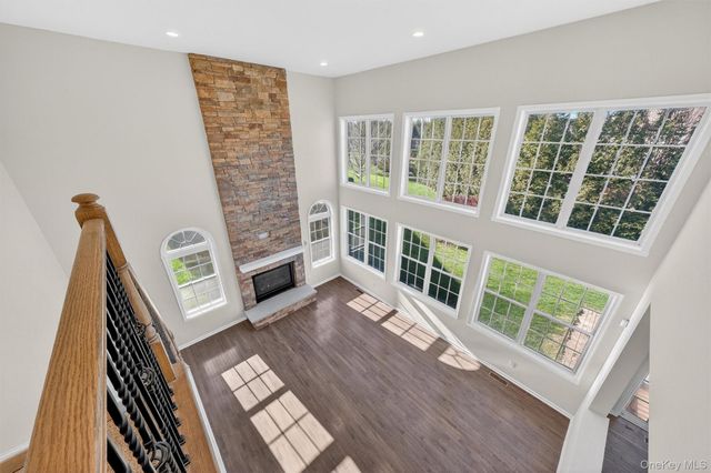 65 Fenton Way, Hopewell Junction, NY 12533