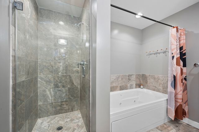 737 W Washington Boulevard 3607, Chicago, IL 60661