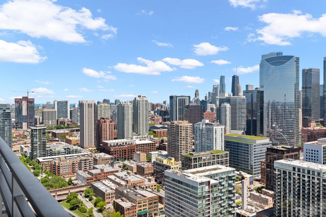 737 W Washington Boulevard 3607, Chicago, IL 60661
