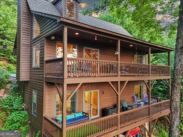 331 Camelot Trail, Clayton, GA 30525