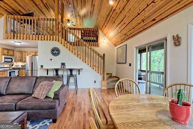 331 Camelot Trail, Clayton, GA 30525
