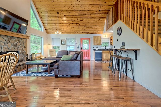 331 Camelot Trail, Clayton, GA 30525
