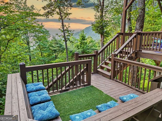 331 Camelot Trail, Clayton, GA 30525