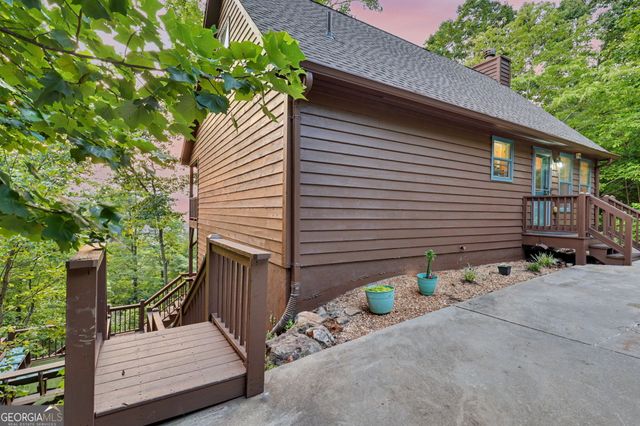 331 Camelot Trail, Clayton, GA 30525