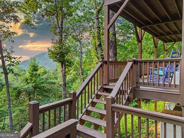 331 Camelot Trail, Clayton, GA 30525