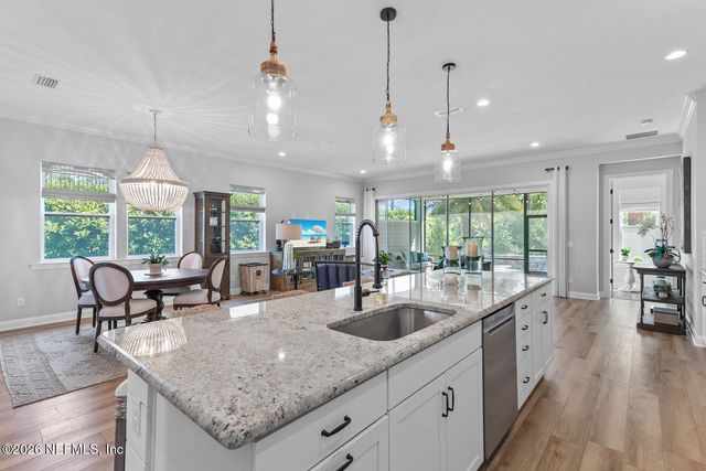 566 PARKBLUFF Circle, Ponte Vedra, FL 32081