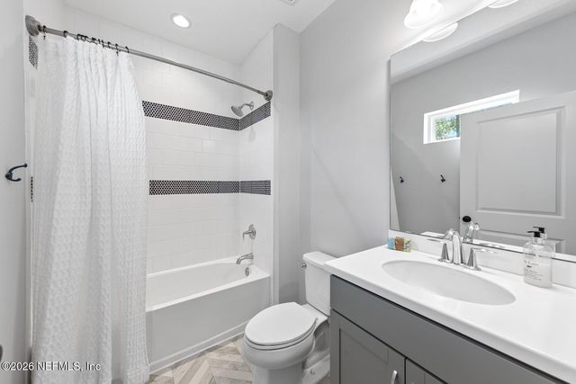 566 PARKBLUFF Circle, Ponte Vedra, FL 32081