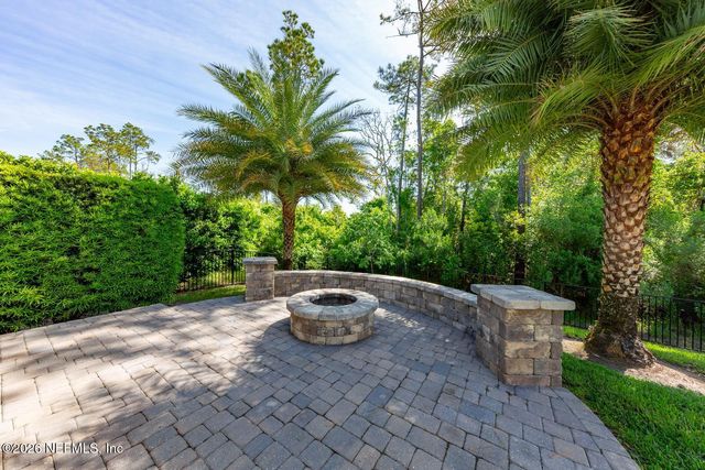 566 PARKBLUFF Circle, Ponte Vedra, FL 32081