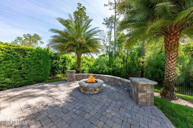 566 PARKBLUFF Circle, Ponte Vedra, FL 32081