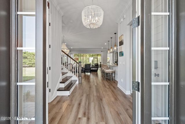 566 PARKBLUFF Circle, Ponte Vedra, FL 32081