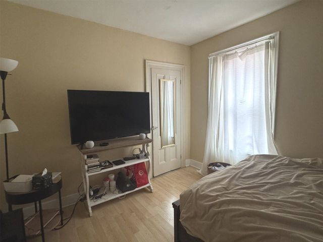 18 Park Street, Burlington, VT 05401