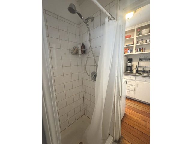 18 Park Street, Burlington, VT 05401