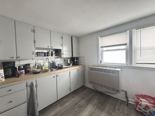 18 Park Street, Burlington, VT 05401