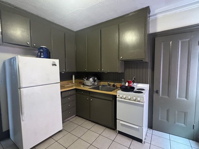 18 Park Street, Burlington, VT 05401