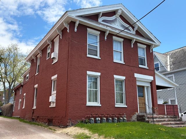 18 Park Street, Burlington, VT 05401