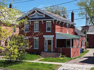 18 Park Street, Burlington, VT 05401