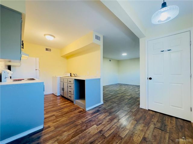 1620 W Samano Street, Edinburg, TX 78539