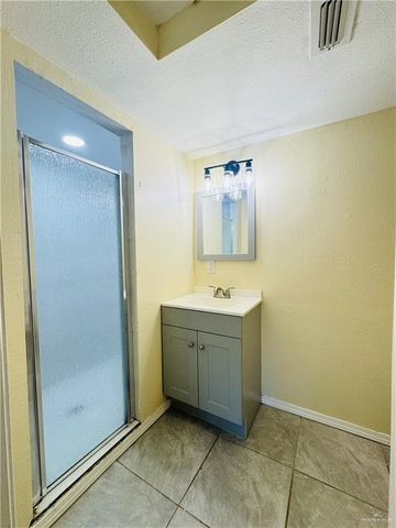 1620 W Samano Street, Edinburg, TX 78539